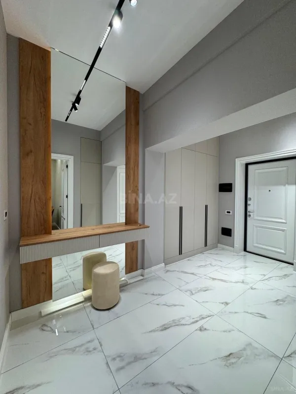 Satılır 2 otaqlı mənzil 70 m²