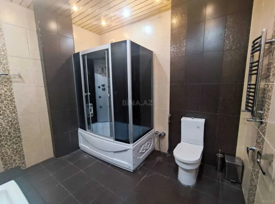 Satılır 4 otaqlı mənzil 140 m²