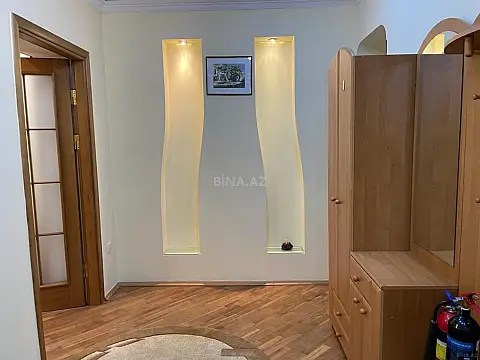 Kirayə verilir 2 otaqlı mənzil 80 m²