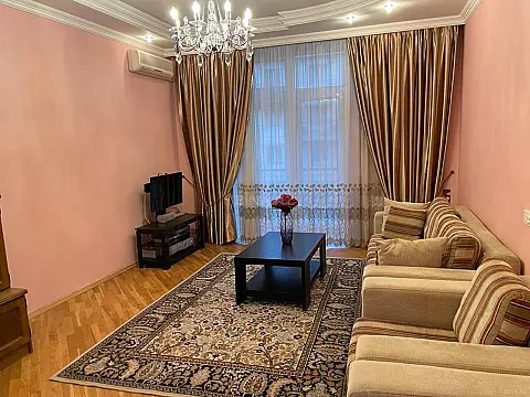 Kirayə verilir 2 otaqlı mənzil 80 m² — Bakı 2 otaq 80.00 m²