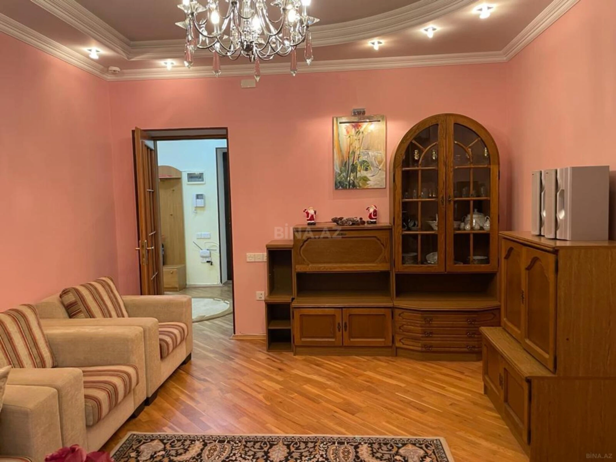 Kirayə verilir 2 otaqlı mənzil 80 m²