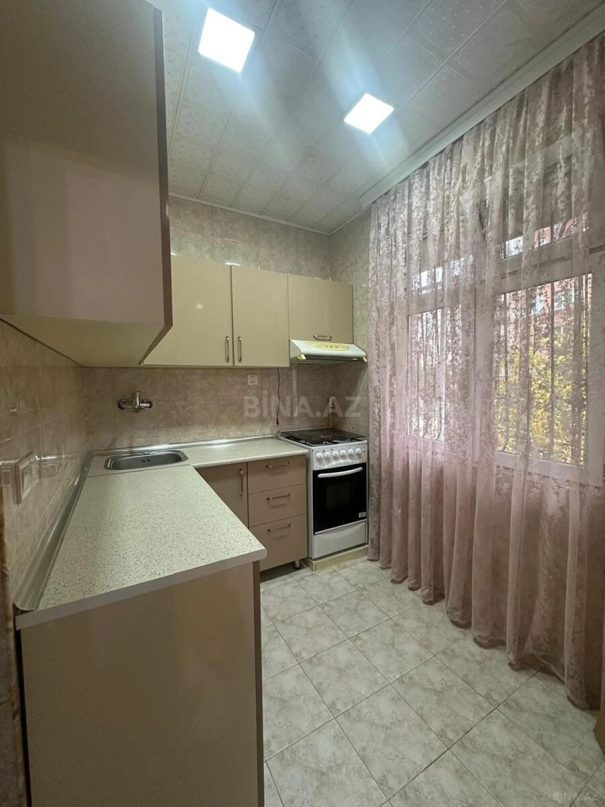 Satılır 2 otaqlı mənzil 55 m²