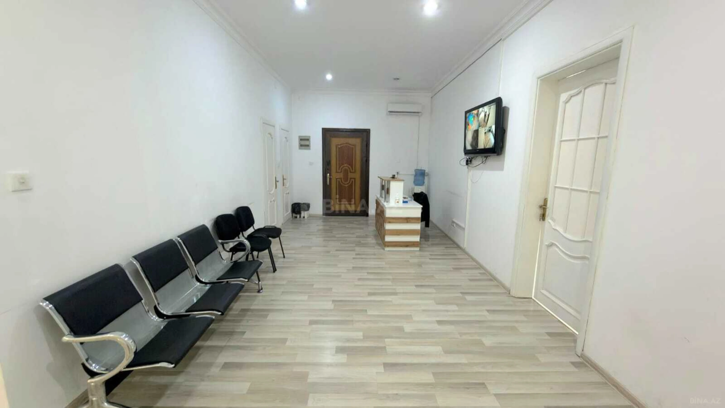 Kirayə verilir 6 otaqlı ofis 260 m²