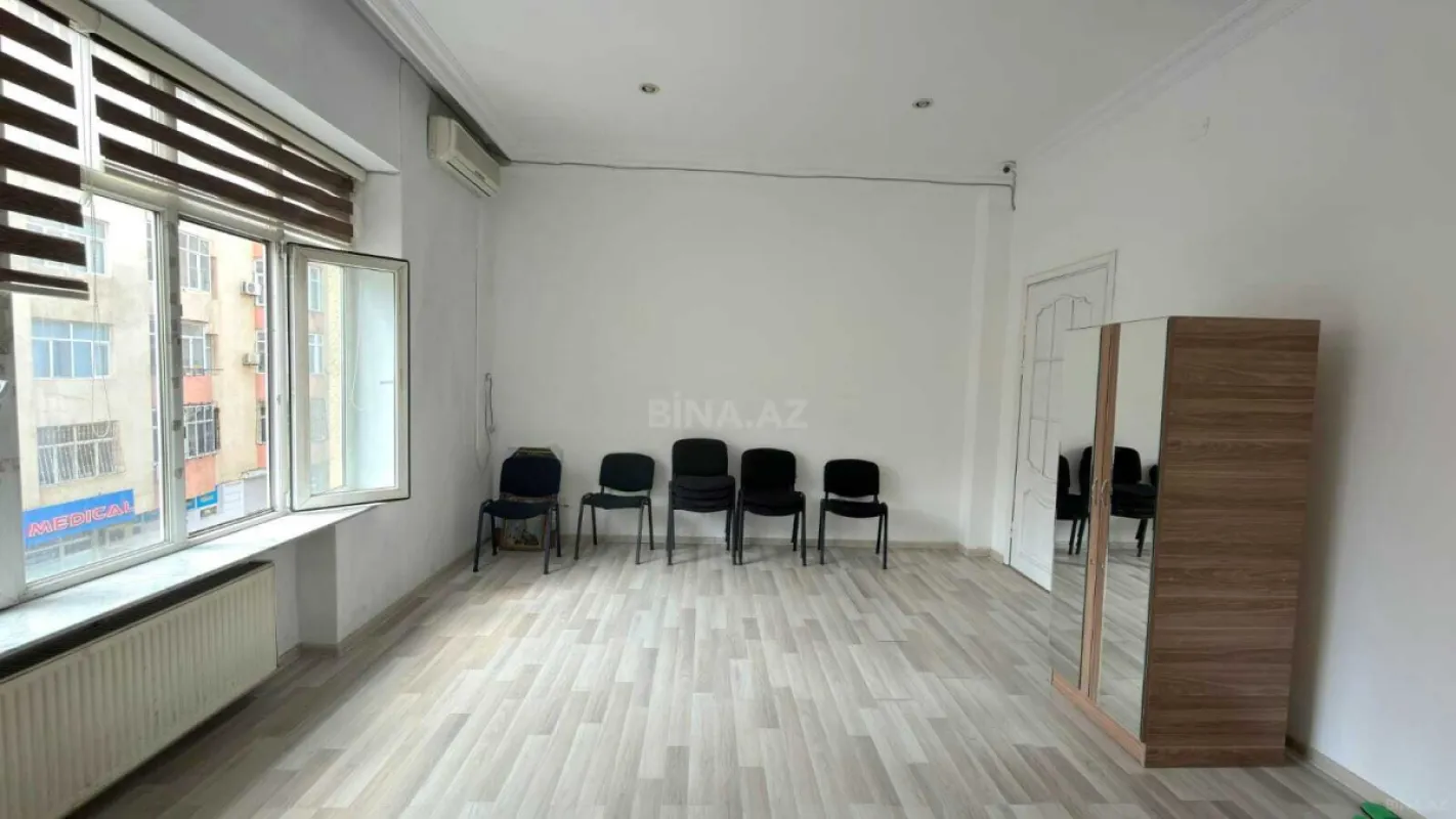 Kirayə verilir 6 otaqlı ofis 260 m²