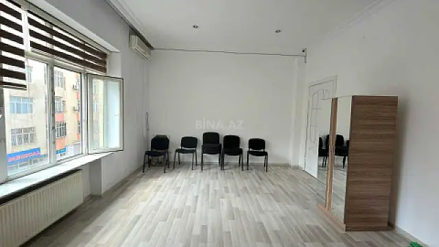 Kirayə verilir 6 otaqlı ofis 260 m²