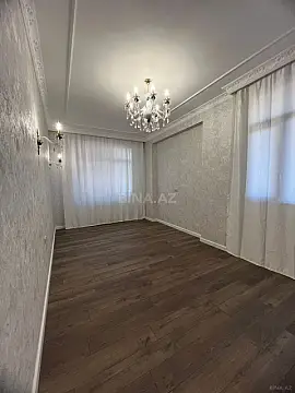 Satılır 4 otaqlı mənzil 128 m²