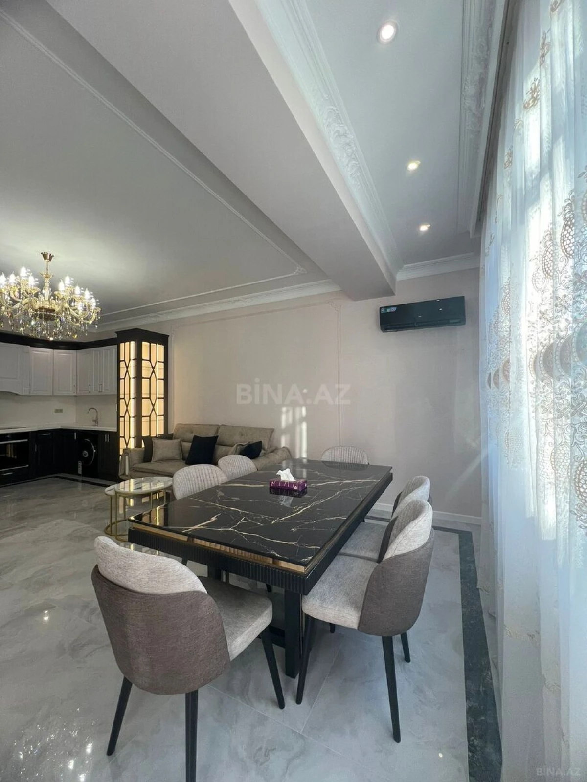 Satılır 4 otaqlı mənzil 128 m²