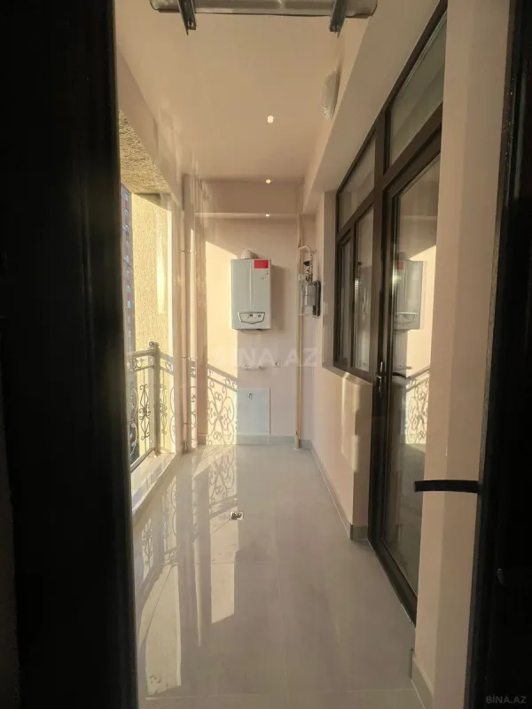 Satılır 4 otaqlı mənzil 128 m²