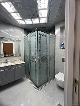 Satılır 4 otaqlı mənzil 128 m²