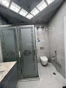 Satılır 4 otaqlı mənzil 128 m²