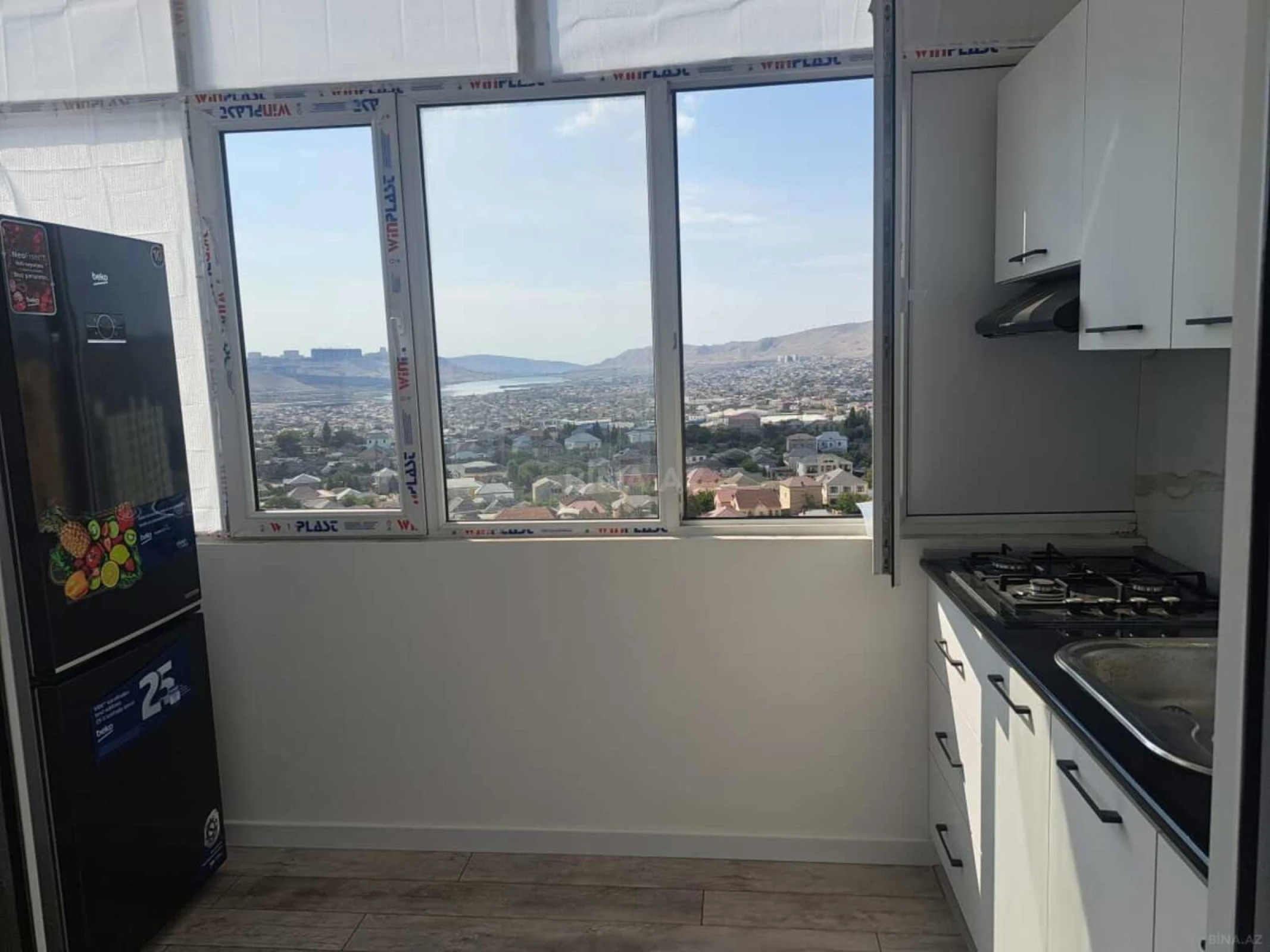 Kirayə verilir 2 otaqlı mənzil 70 m²