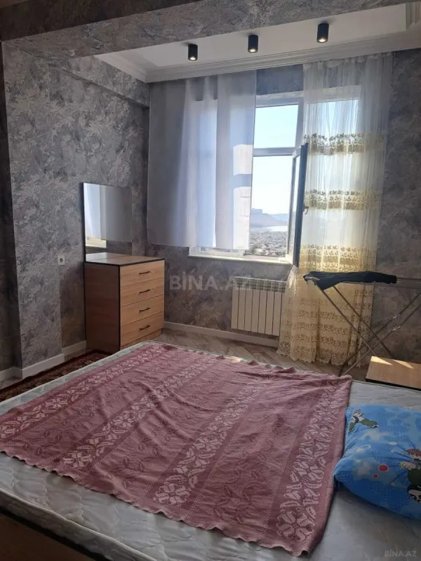 Kirayə verilir 2 otaqlı mənzil 70 m²