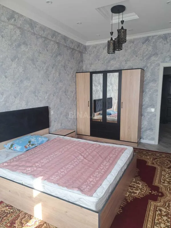 Kirayə verilir 2 otaqlı mənzil 70 m²