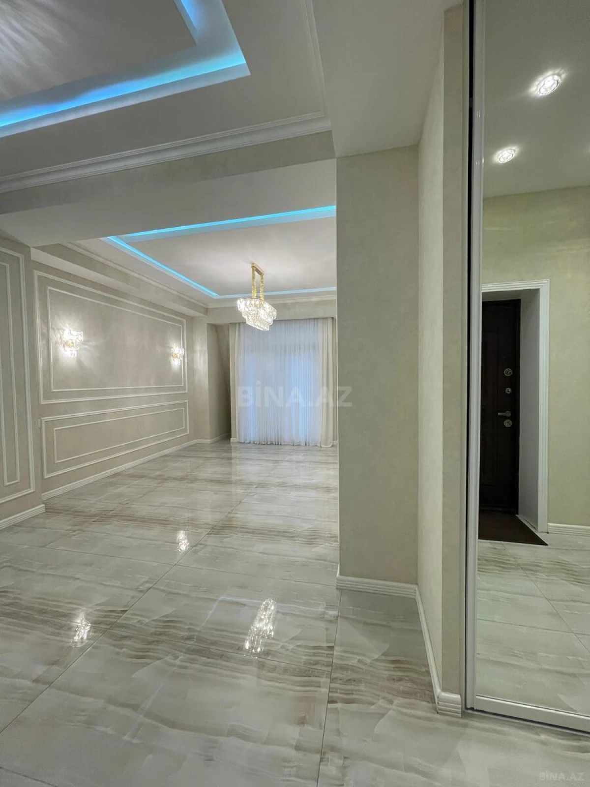 Kirayə verilir 5 otaqlı ofis 200 m²