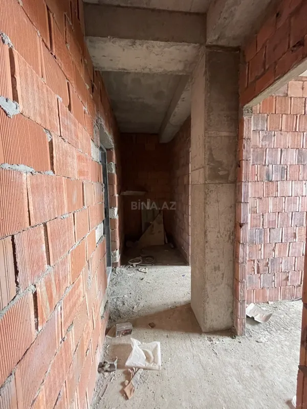 Satılır 2 otaqlı mənzil 61 m²