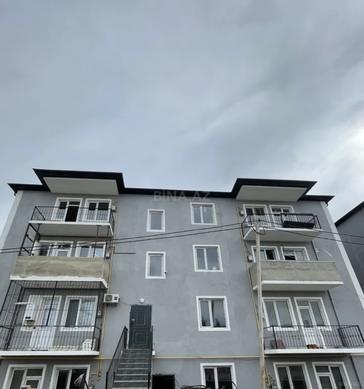 Satılır 2 otaqlı mənzil 61 m²