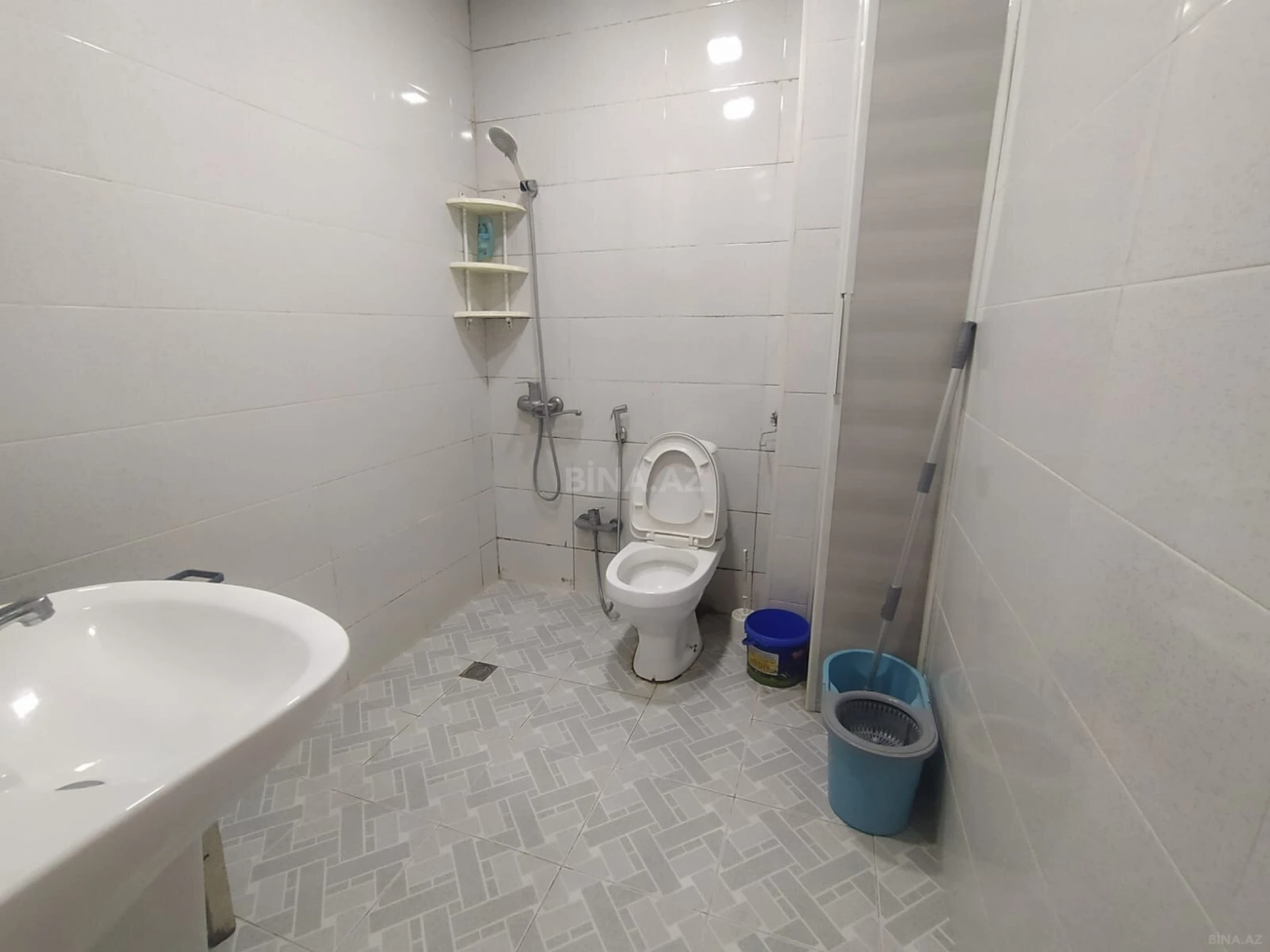 Kirayə verilir 1 otaqlı mənzil 44 m²
