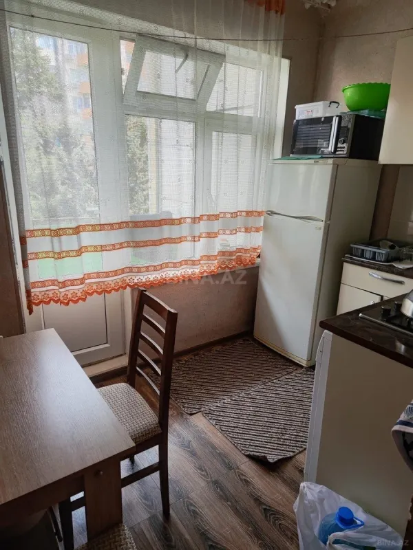 Kirayə verilir 1 otaqlı mənzil 44 m²