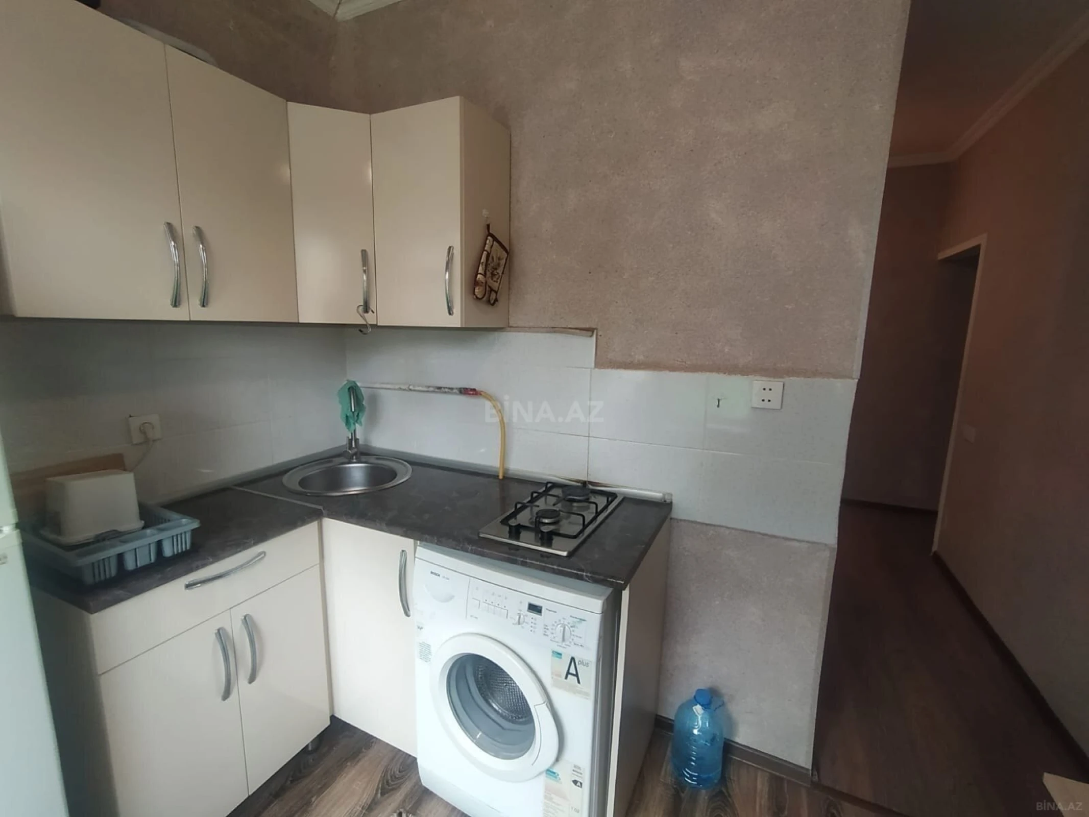 Kirayə verilir 1 otaqlı mənzil 44 m²