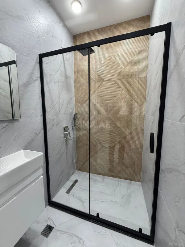 Satılır 3 otaqlı mənzil 110 m²