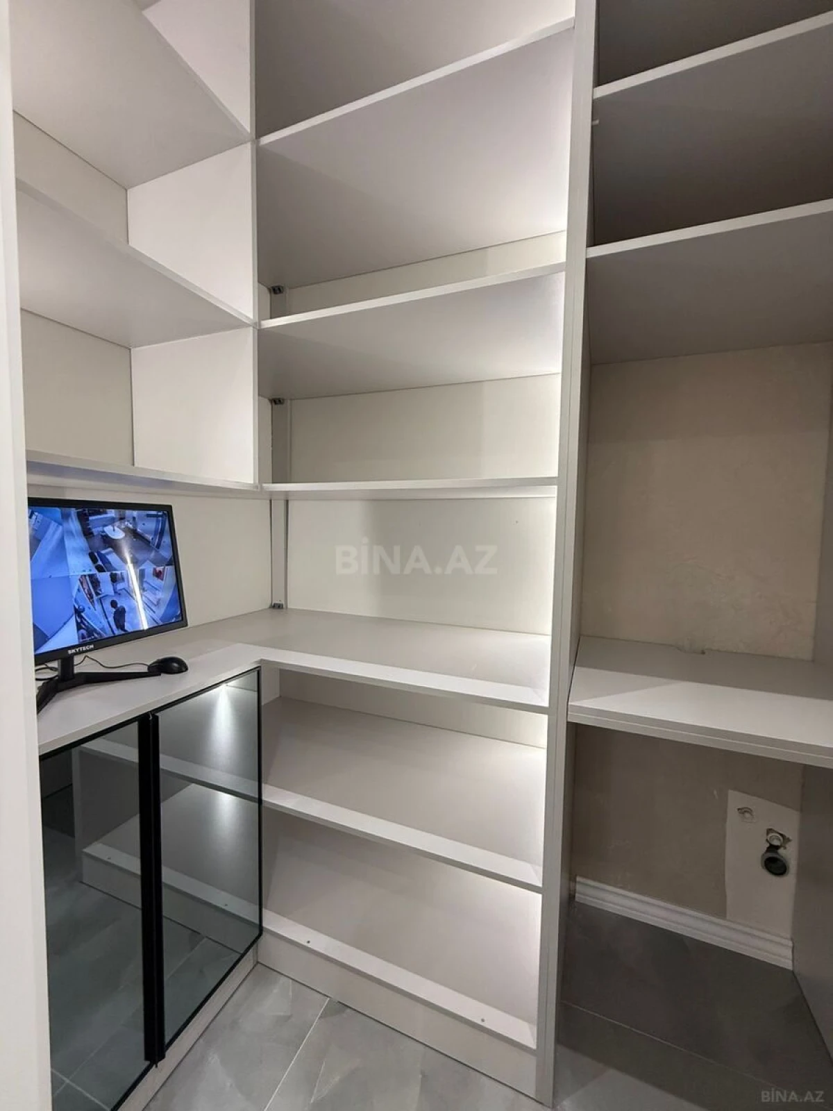 Satılır 3 otaqlı mənzil 110 m²