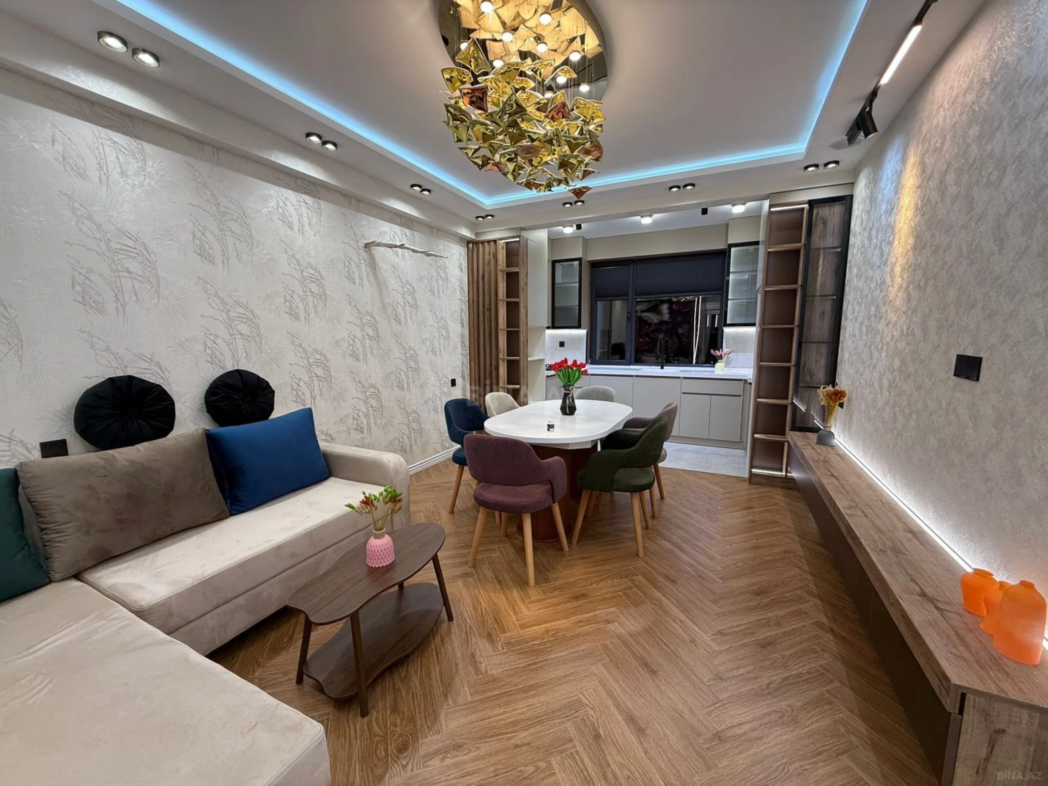 Satılır 3 otaqlı mənzil 110 m²