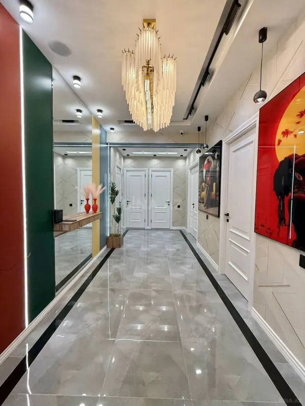 Satılır 3 otaqlı mənzil 110 m²