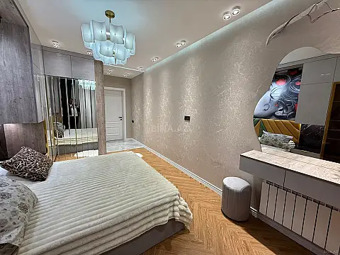 Satılır 3 otaqlı mənzil 110 m²