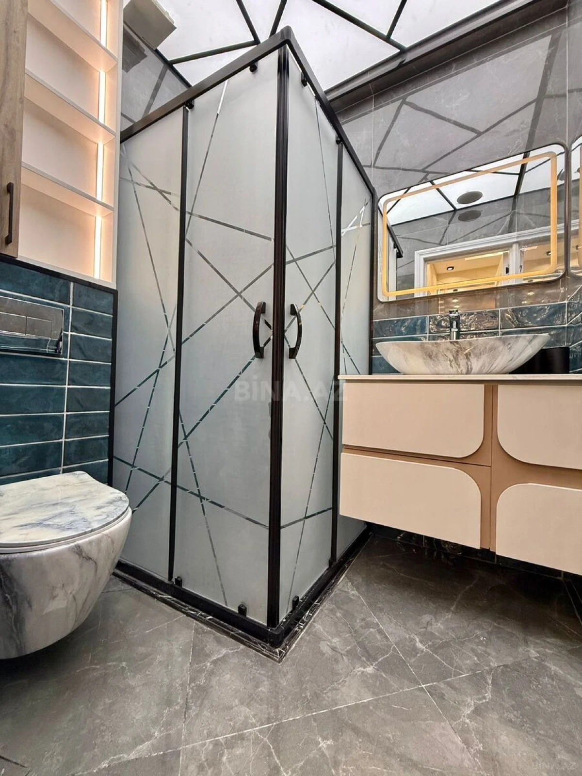 Satılır 3 otaqlı mənzil 110 m²