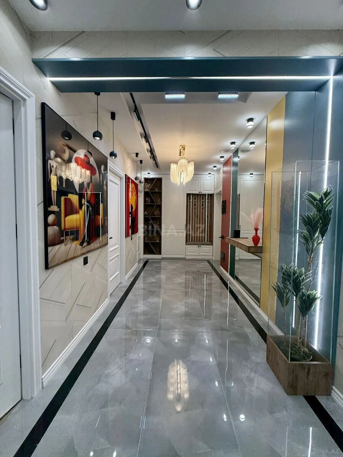 Satılır 3 otaqlı mənzil 110 m²