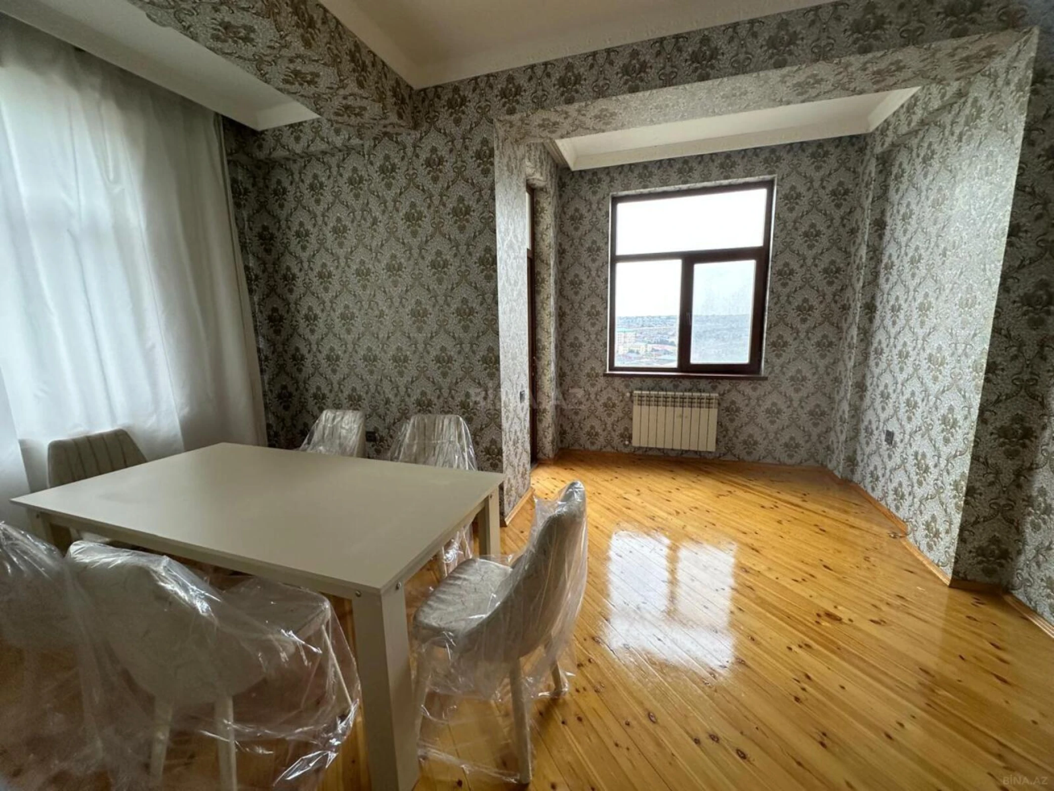 Kirayə verilir 2 otaqlı mənzil 65 m²