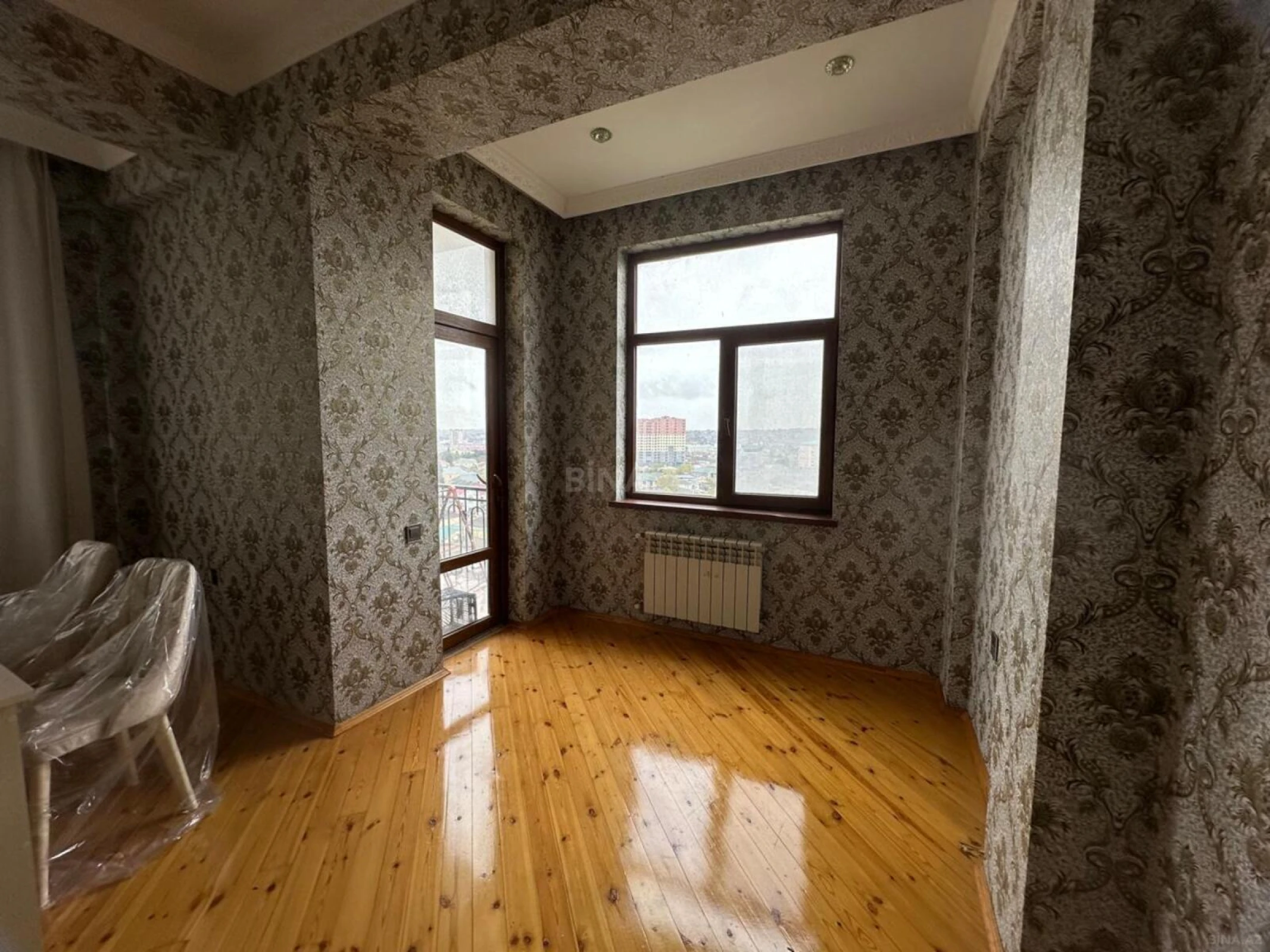 Kirayə verilir 2 otaqlı mənzil 65 m²