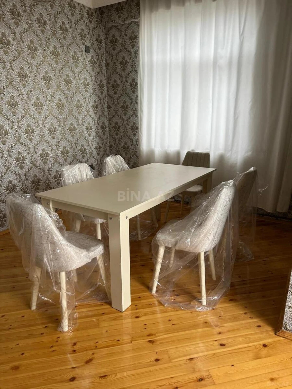 Kirayə verilir 2 otaqlı mənzil 65 m²