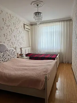 Satılır 2 otaqlı mənzil 90 m²