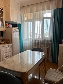 Satılır 2 otaqlı mənzil 90 m²