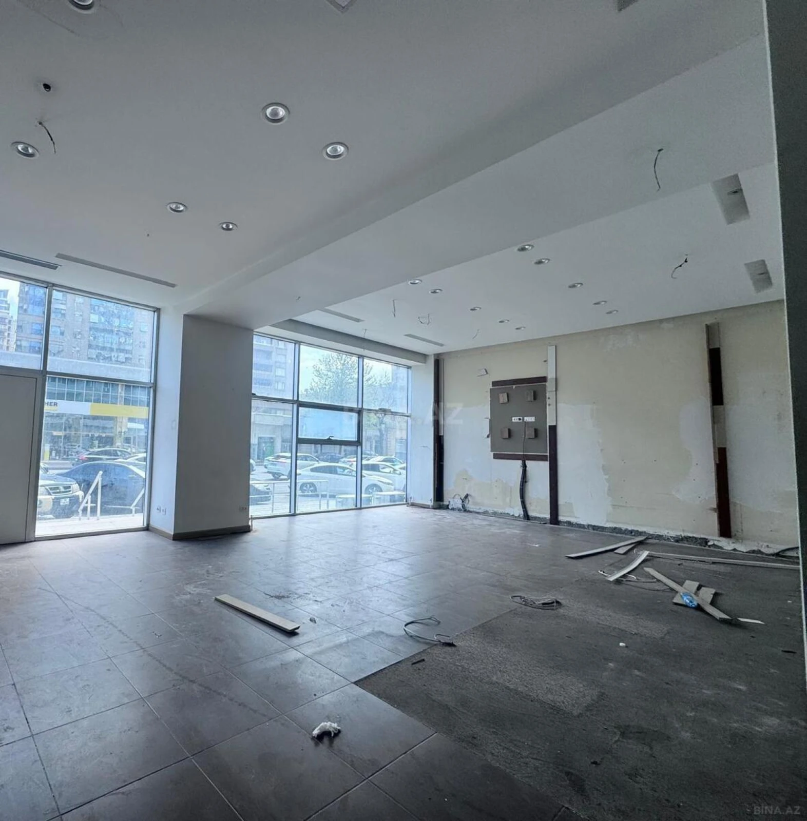 Kirayə verilir obyekt 220 m²