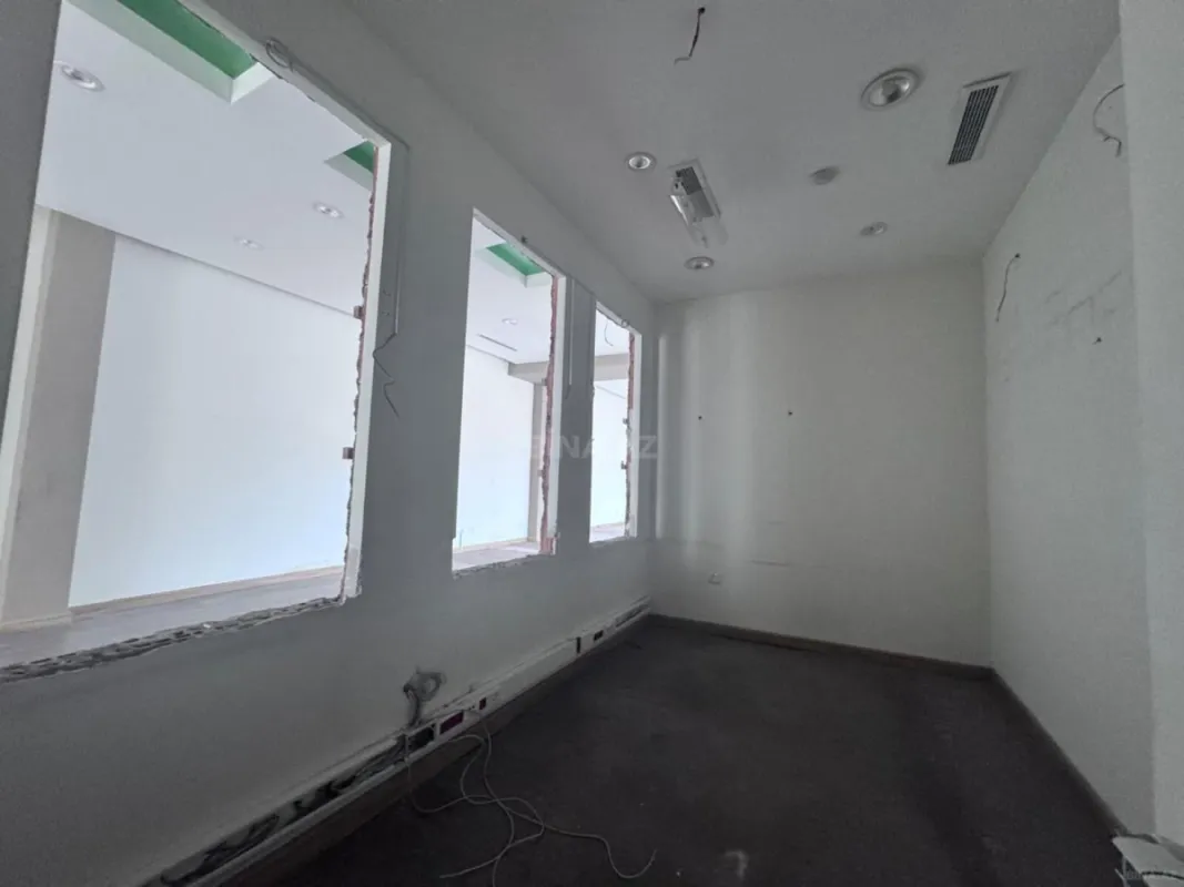 Kirayə verilir obyekt 220 m²