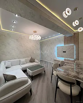 Kirayə verilir 2 otaqlı mənzil 95 m² — Bakı 2 otaq 95.00 m²