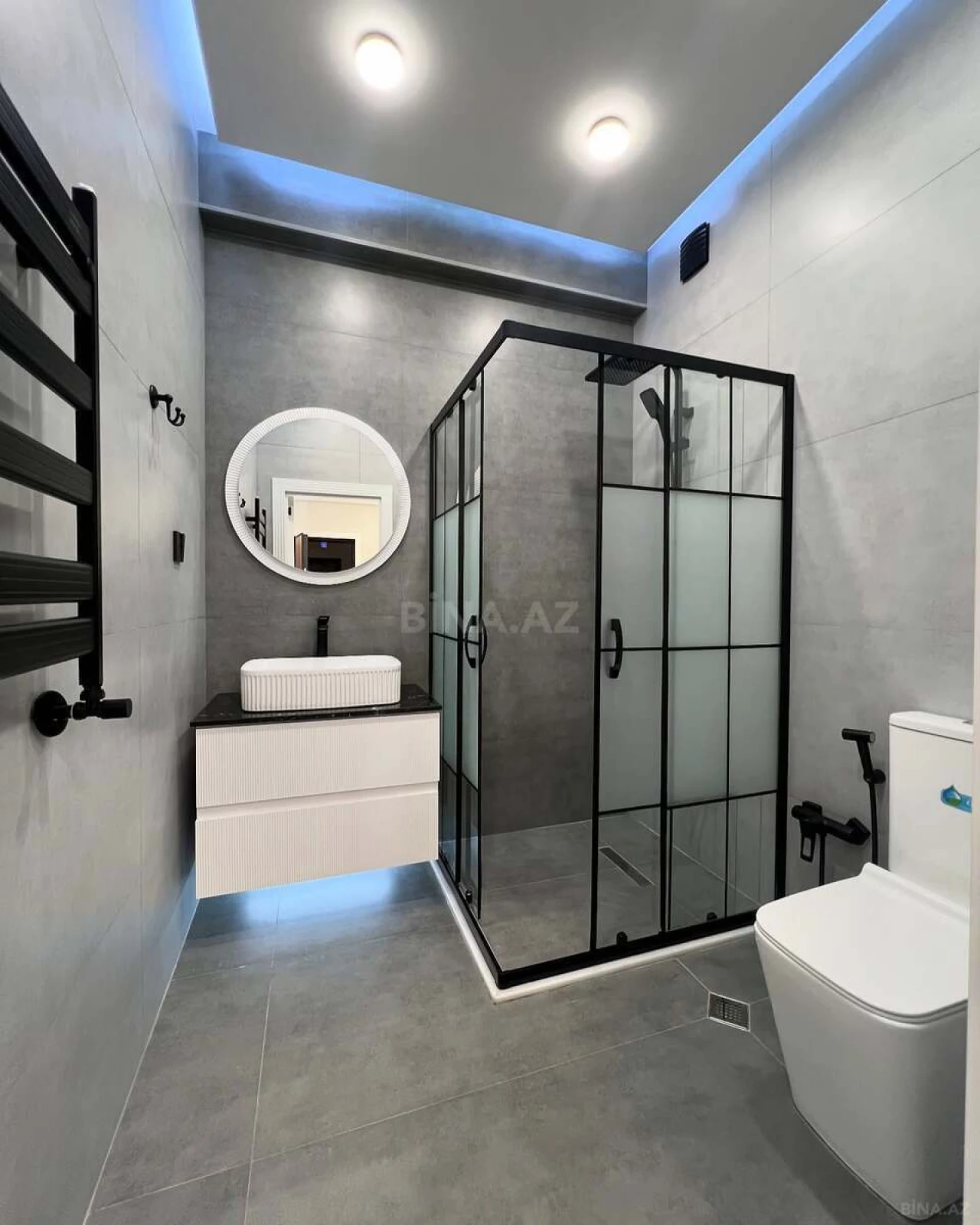 Kirayə verilir 2 otaqlı mənzil 95 m²