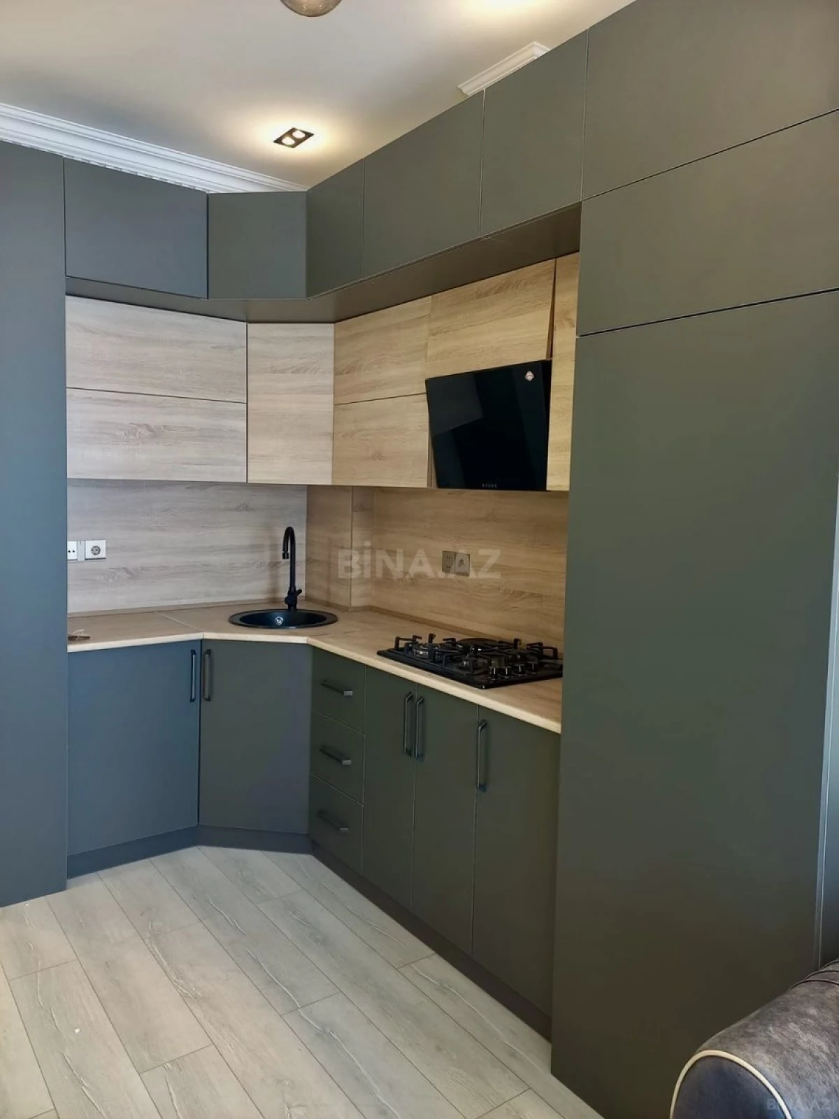 Kirayə verilir 2 otaqlı mənzil 65 m²