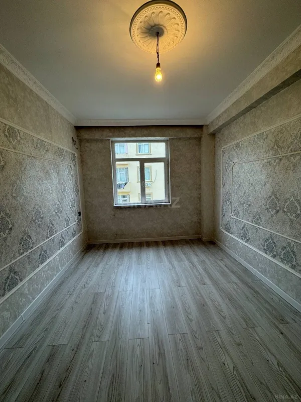 Satılır 3 otaqlı mənzil 83 m²