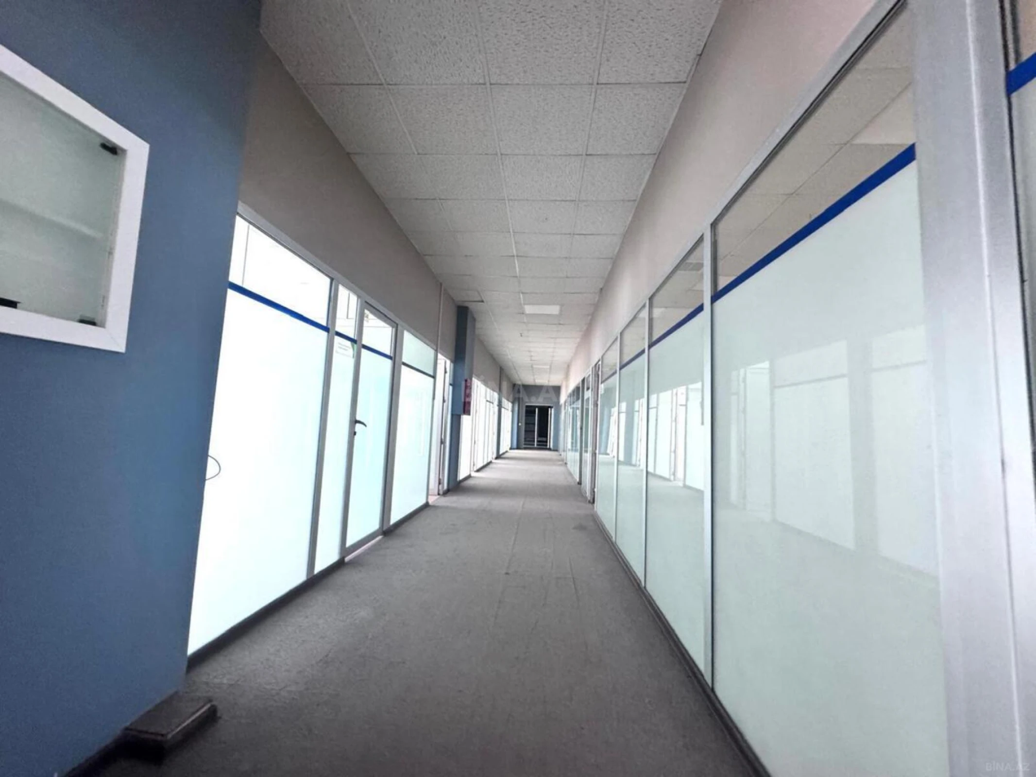 Kirayə verilir 20 otaqlı ofis 1400 m²