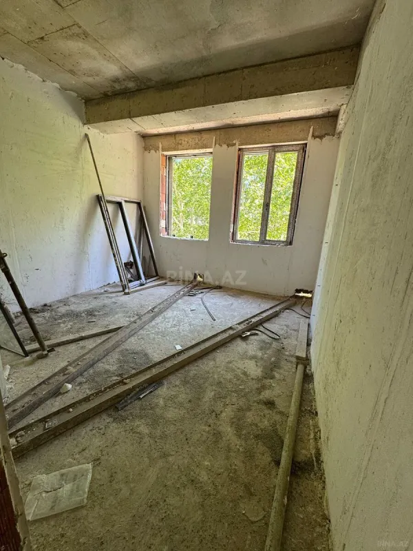 Satılır 3 otaqlı mənzil 127 m²