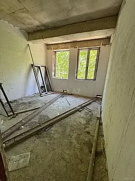 Satılır 3 otaqlı mənzil 127 m²