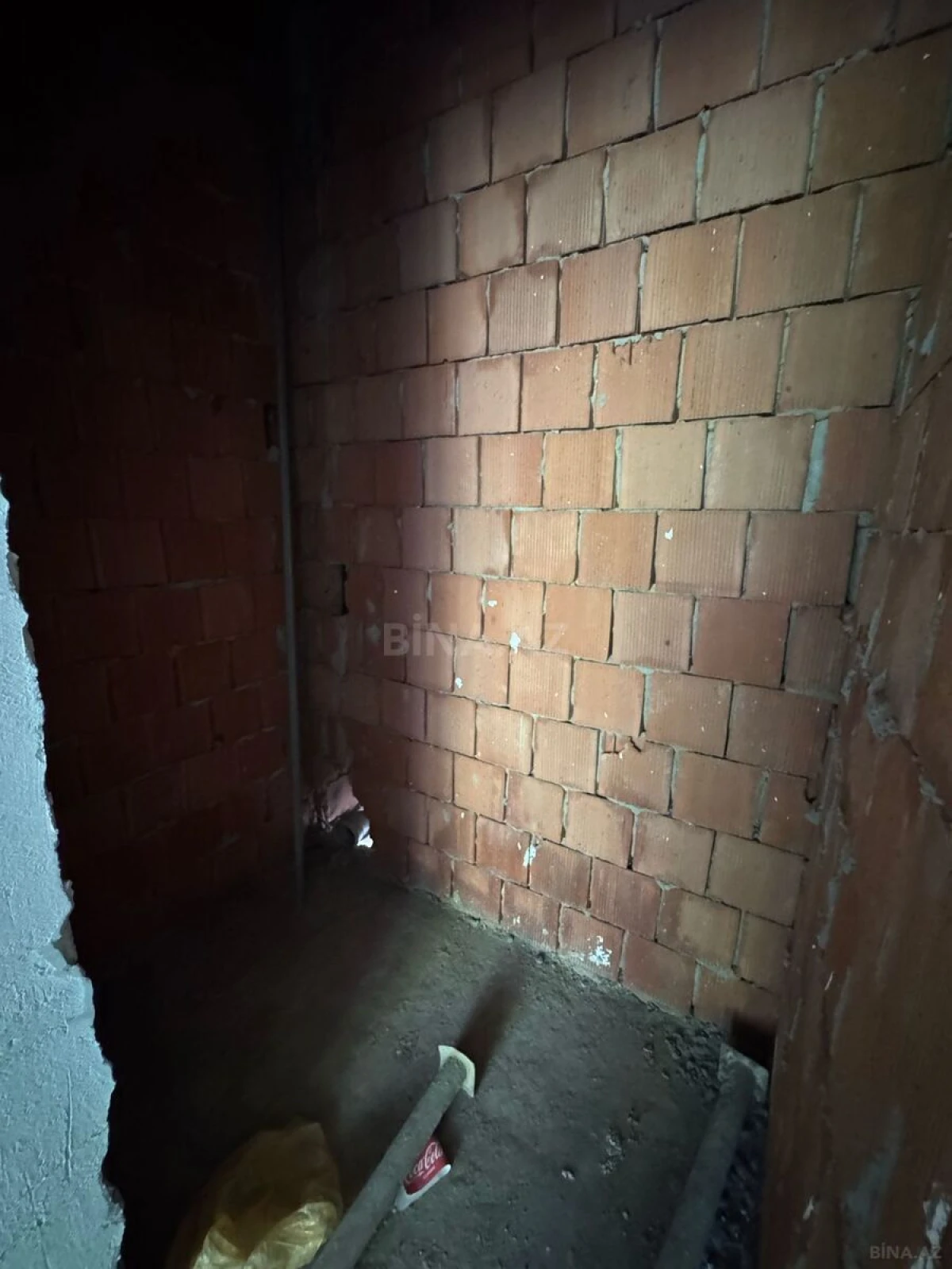 Satılır 3 otaqlı mənzil 127 m²