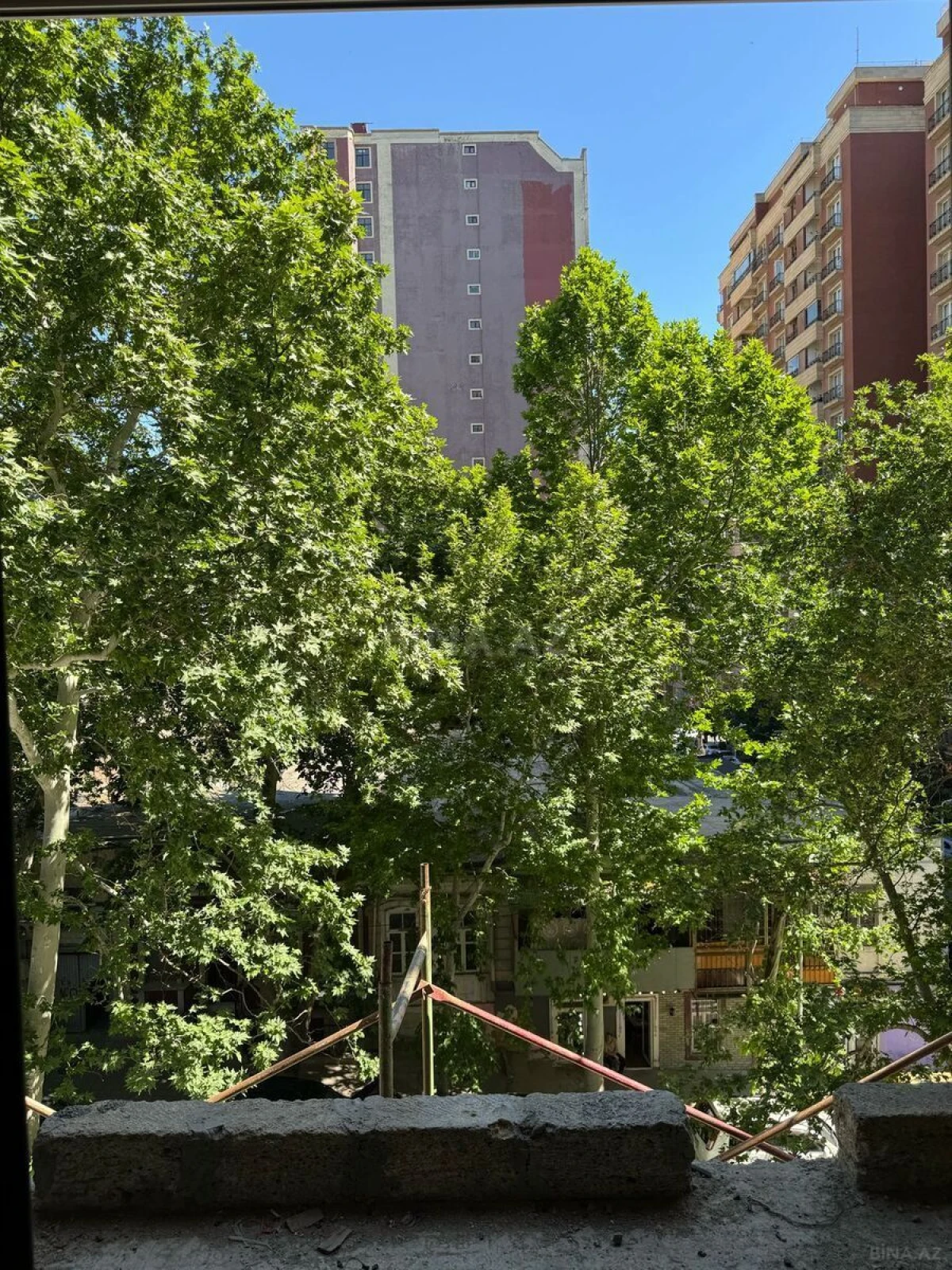 Satılır 3 otaqlı mənzil 127 m²