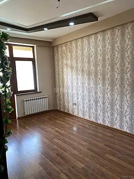 Satılır 2 otaqlı mənzil 43 m²