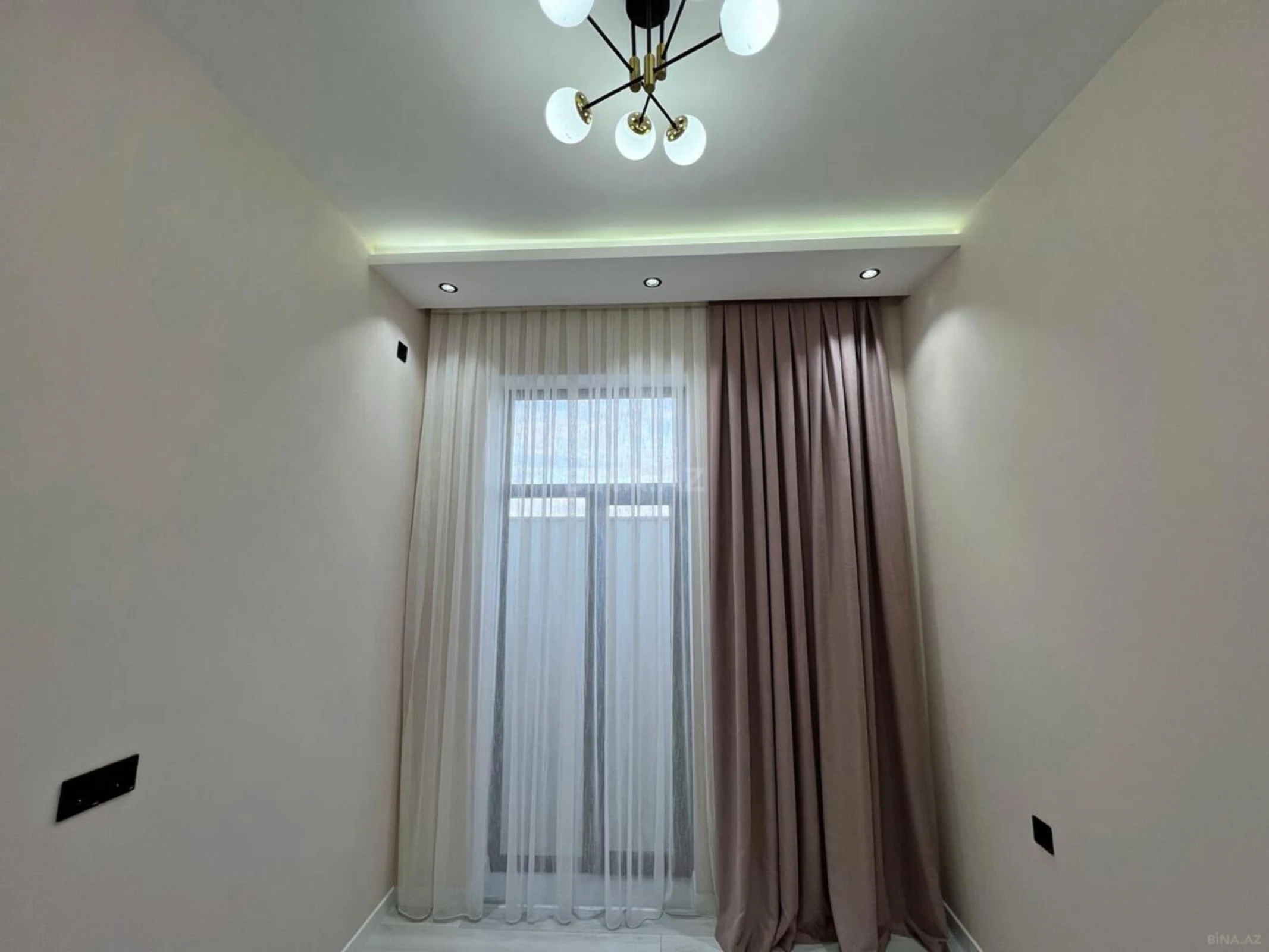 Satılır 4 otaqlı həyət evi 140 m²