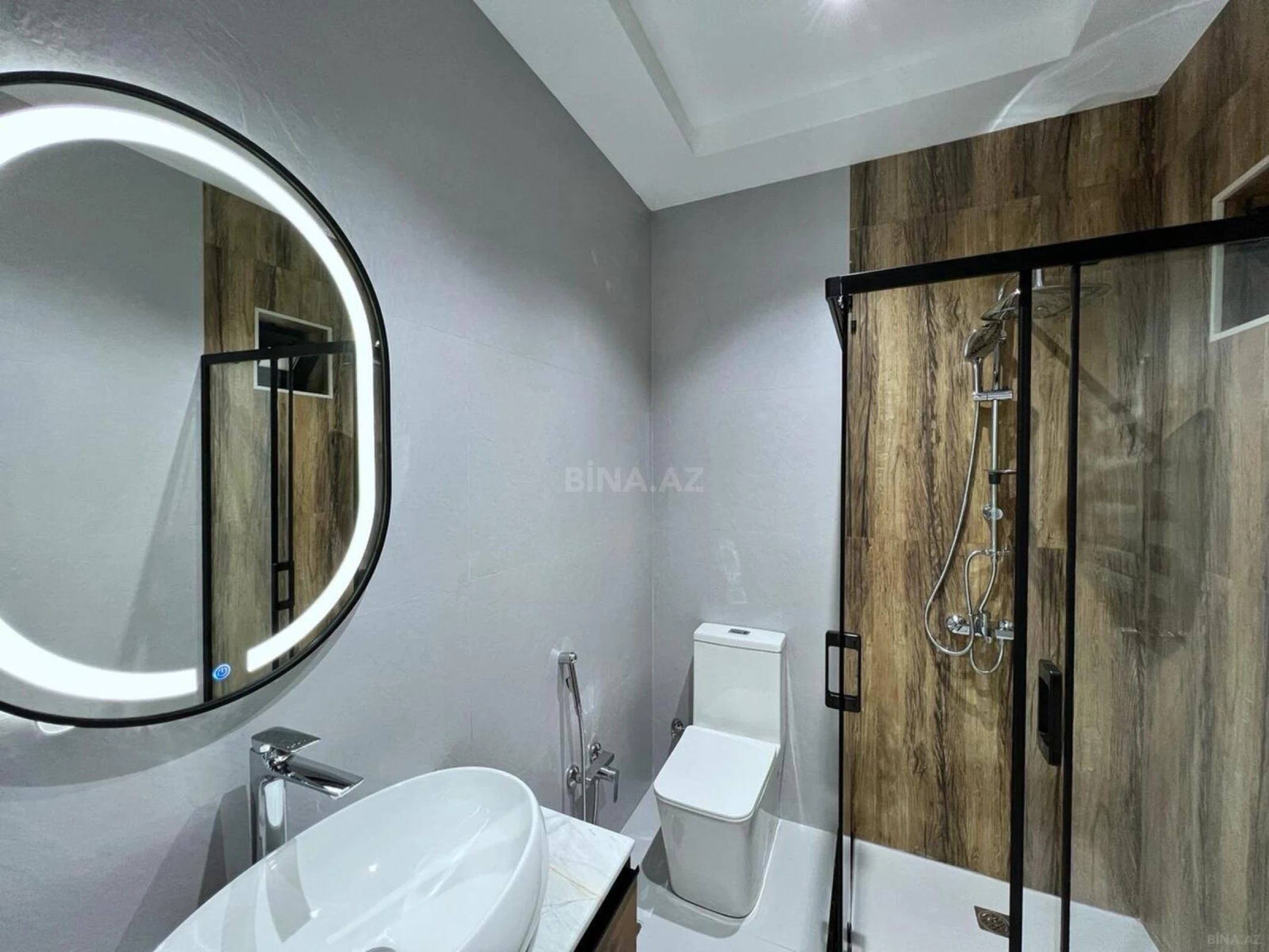Satılır 4 otaqlı həyət evi 140 m²