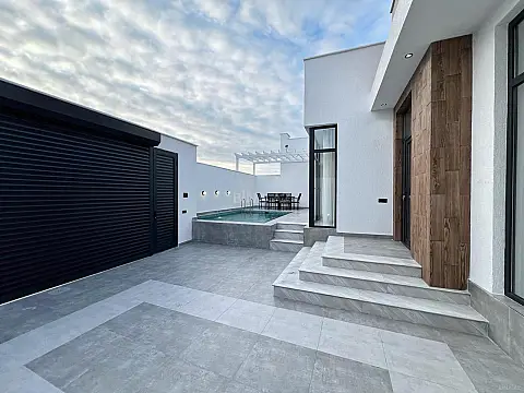 Satılır 4 otaqlı həyət evi 140 m²